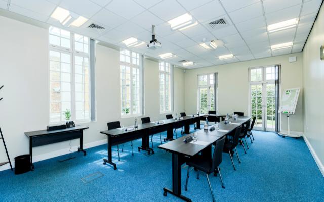 southgate meeting room at ditton manor in slough