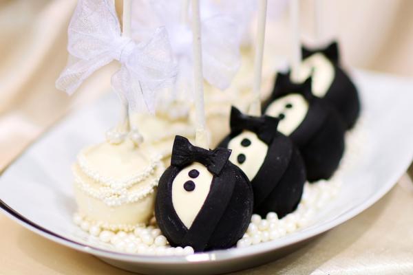 Cake pops, a great alternative to traditional wedding cake